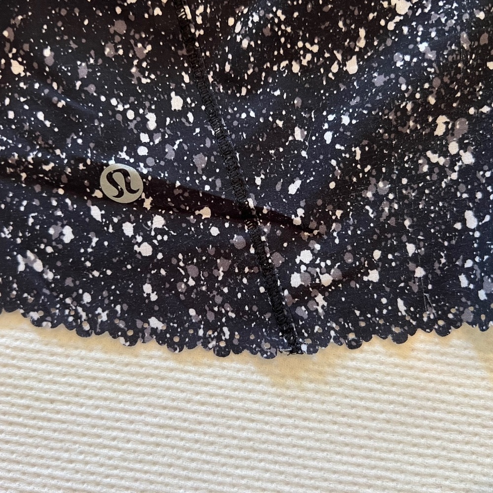 Lululemon Scalloped edge shorts